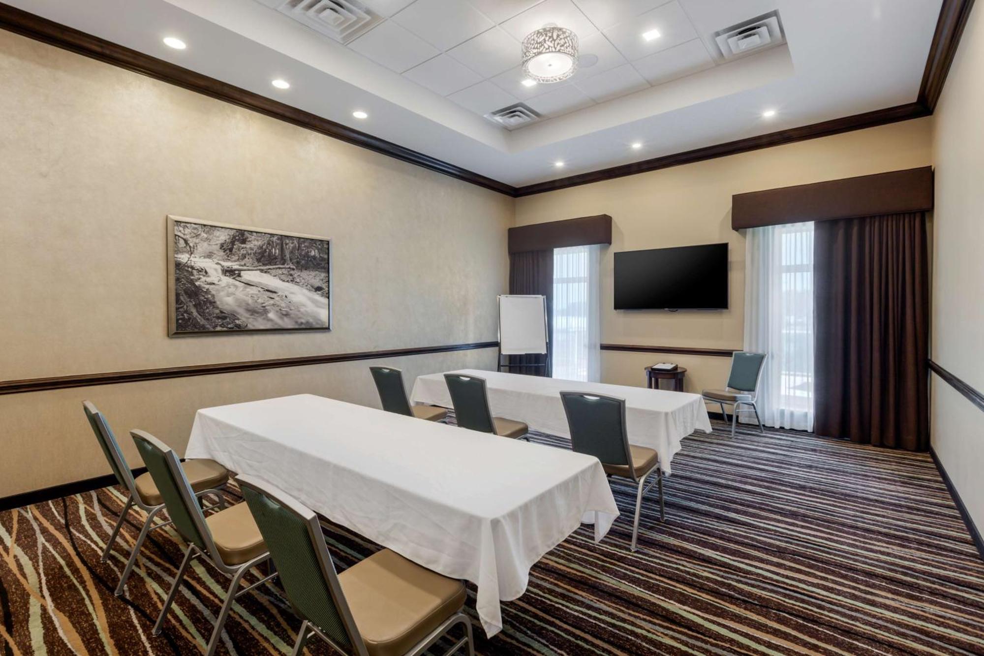 Best Western Plus Walkerton Hotel & Conference Centre מראה חיצוני תמונה